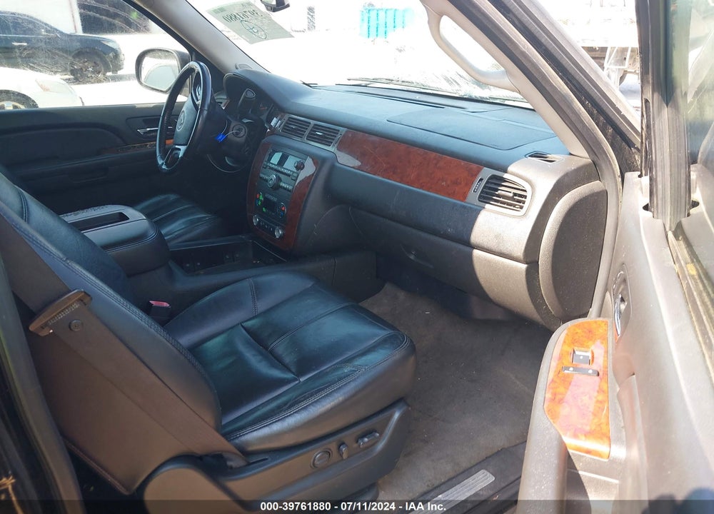 2009 CHEVROLET TAHOE LT2 VIN: 1GNFC23029R162754