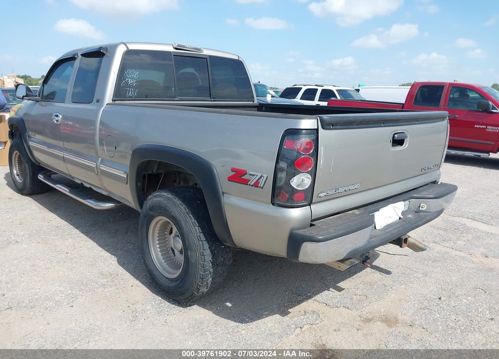 1999 CHEVROLET SILVERADO 1500 LS VIN: 2GCEK19T5X1288986