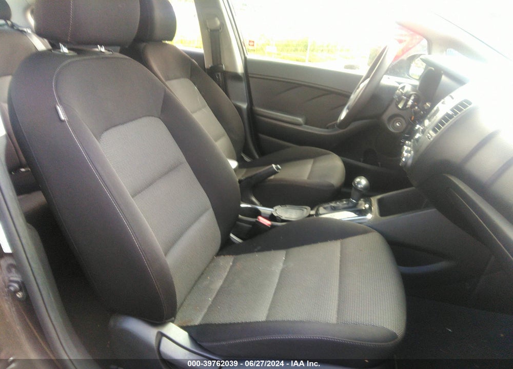 2017 KIA FORTE LX VIN: 3KPFK4A78HE061963
