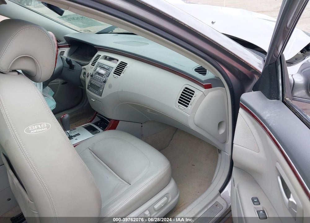 2006 HYUNDAI AZERA LIMITED/SE VIN: KMHFC46F76A080576