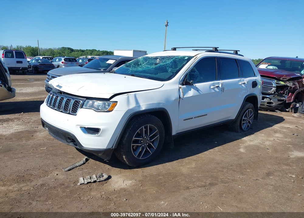 2017 JEEP GRAND CHEROKEE LAREDO 4X4 VIN: 1C4RJFAG6HC883017