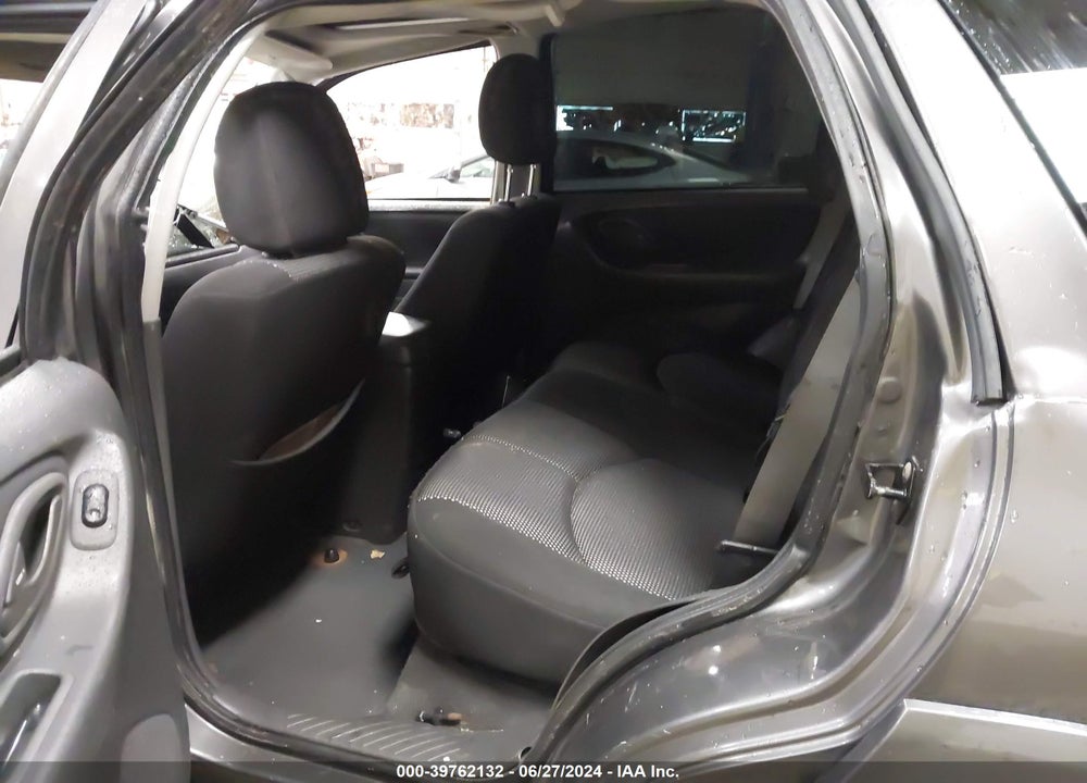 2005 MAZDA TRIBUTE S VIN: 4F2YZ04105KM36855
