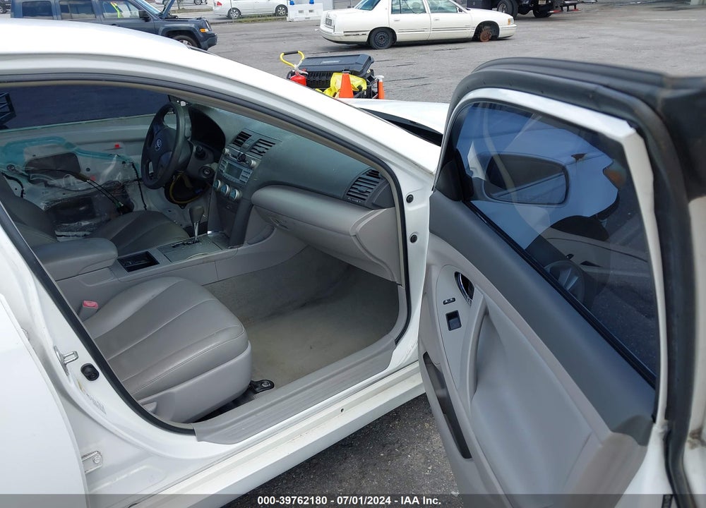 2008 TOYOTA CAMRY LE VIN: 4T1BE46K08U777272