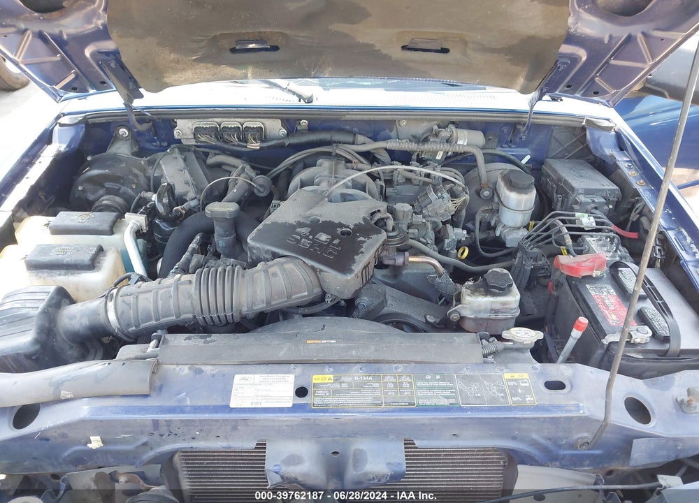 2011 FORD RANGER XLT VIN: 1FTLR4FE9BPA61161