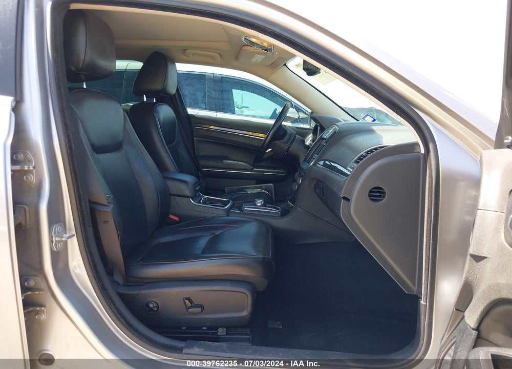 2017 CHRYSLER 300C VIN: 2C3CCAEG4HH579845