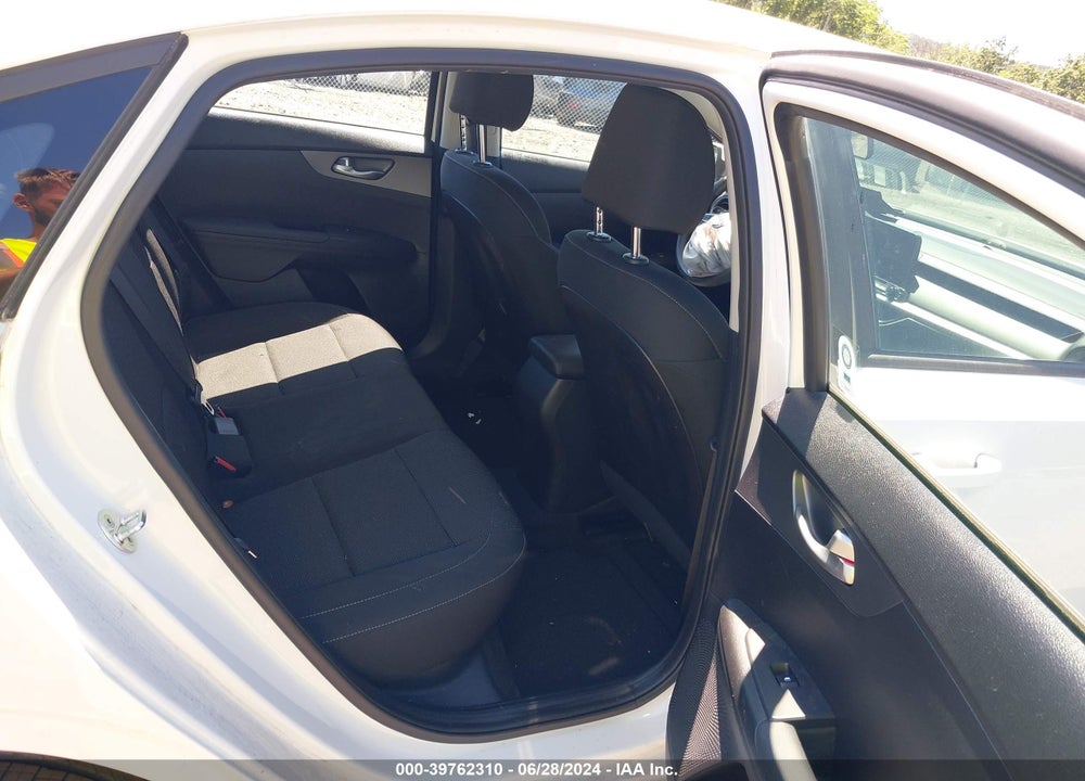 2020 KIA FORTE LXS VIN: 3KPF24AD6LE210367
