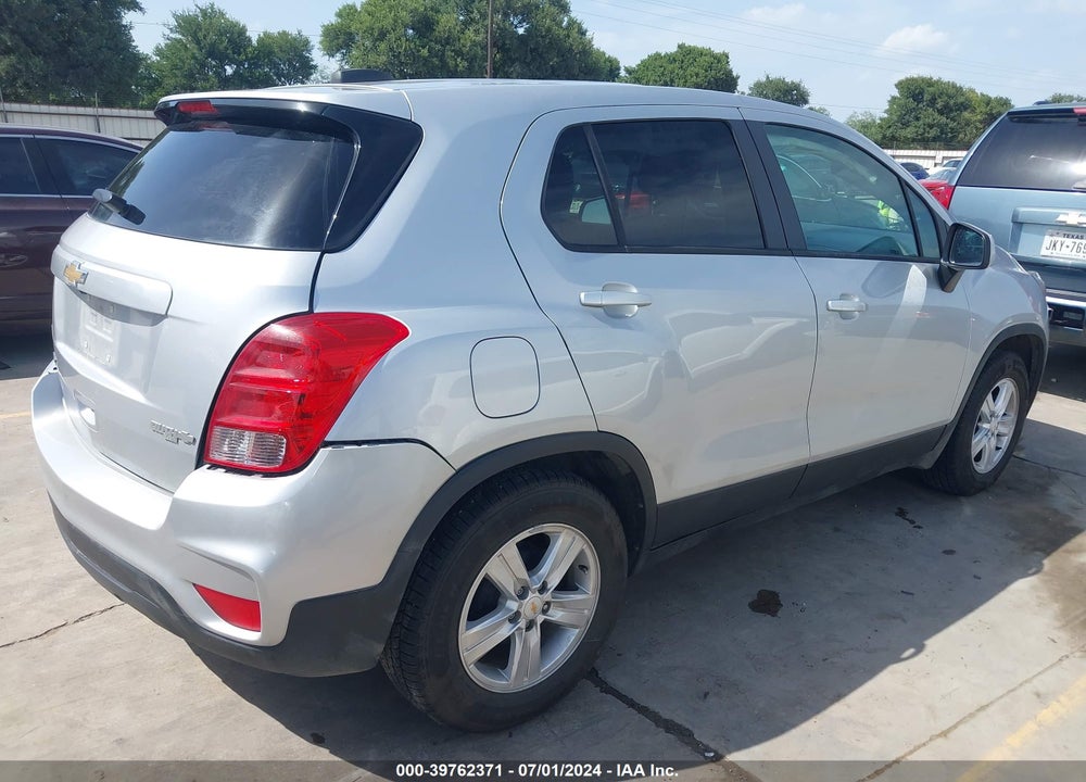 2020 CHEVROLET TRAX FWD LS VIN: KL7CJKSB1LB328120
