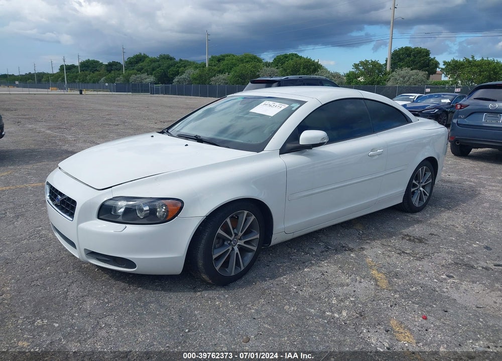 2009 VOLVO C70 T5 VIN: YV1MC67239J078387