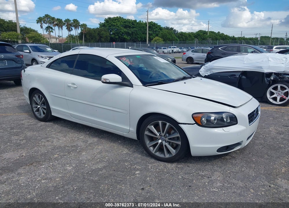 2009 VOLVO C70 T5 VIN: YV1MC67239J078387