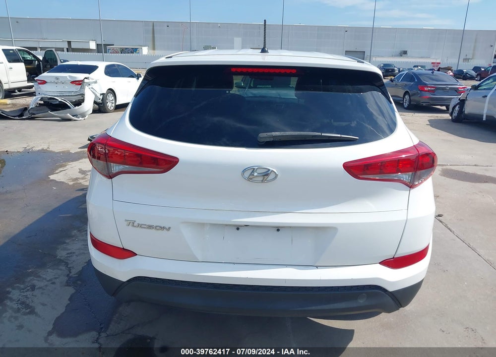 2018 HYUNDAI TUCSON VIN: KM8J23A47JU683127