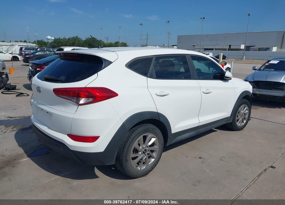 2018 HYUNDAI TUCSON VIN: KM8J23A47JU683127