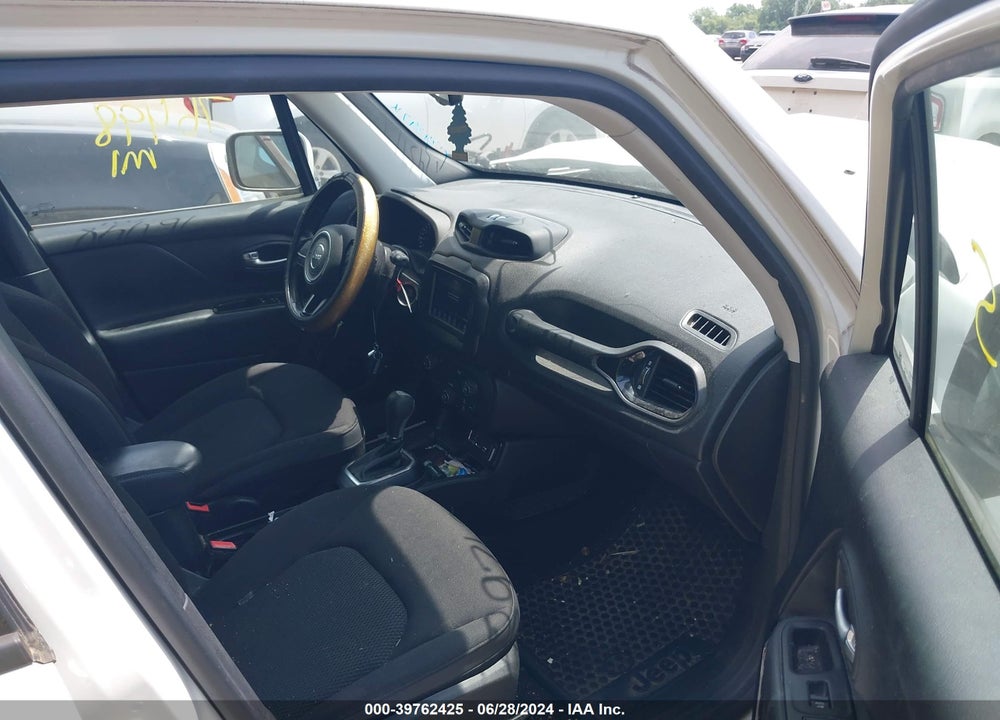 2018 JEEP RENEGADE ALTITUDE FWD VIN: ZACCJABB4JPH82085