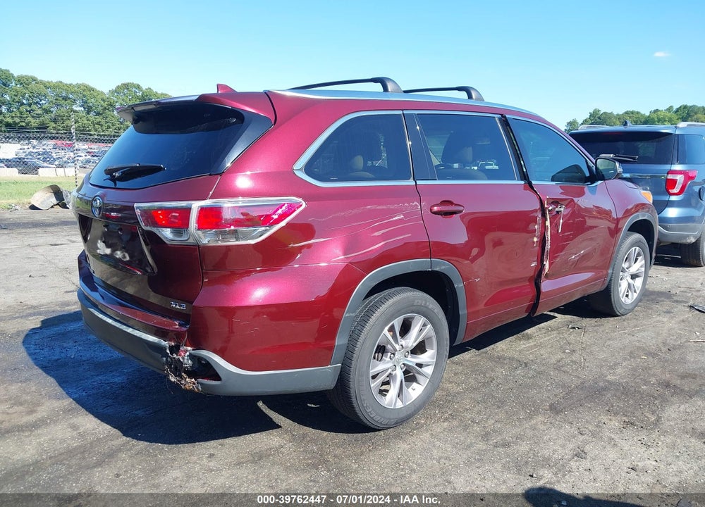 2014 TOYOTA HIGHLANDER XLE V6 VIN: 5TDKKRFH2ES017147