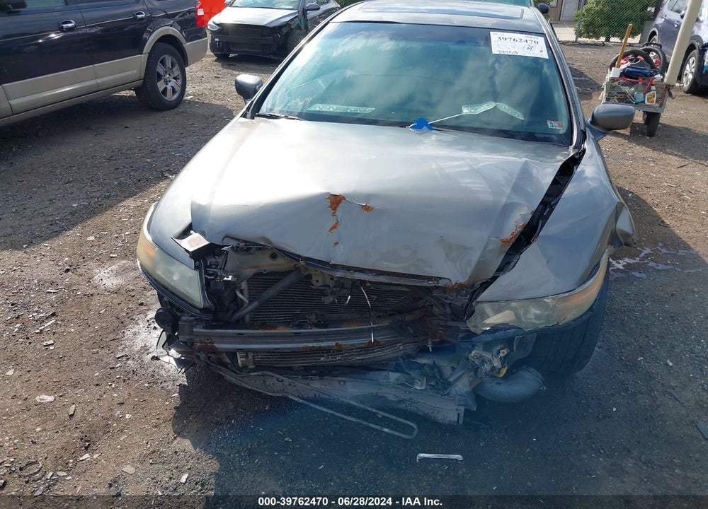 2005 ACURA TL VIN: 19UUA66215A065467