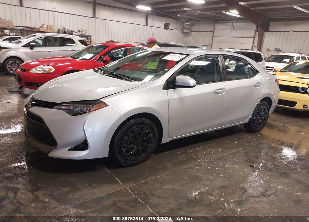 2017 TOYOTA COROLLA LE VIN: 2T1BURHE5HC924744