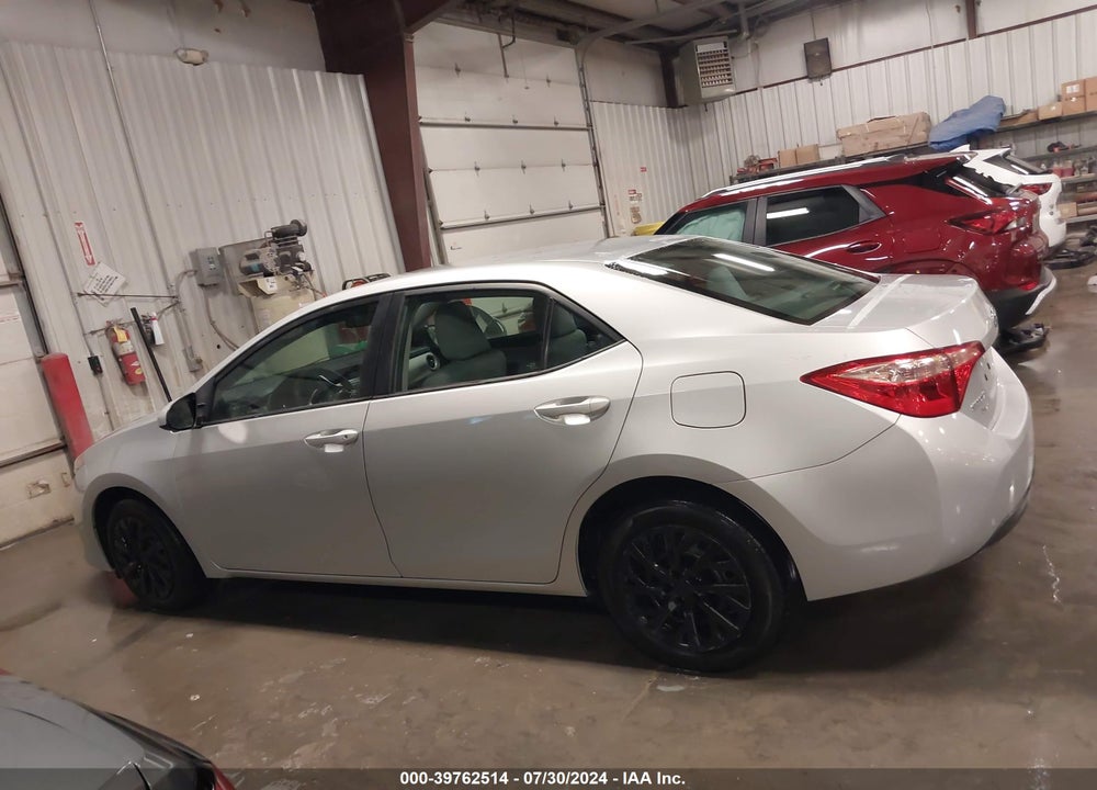 2017 TOYOTA COROLLA LE VIN: 2T1BURHE5HC924744