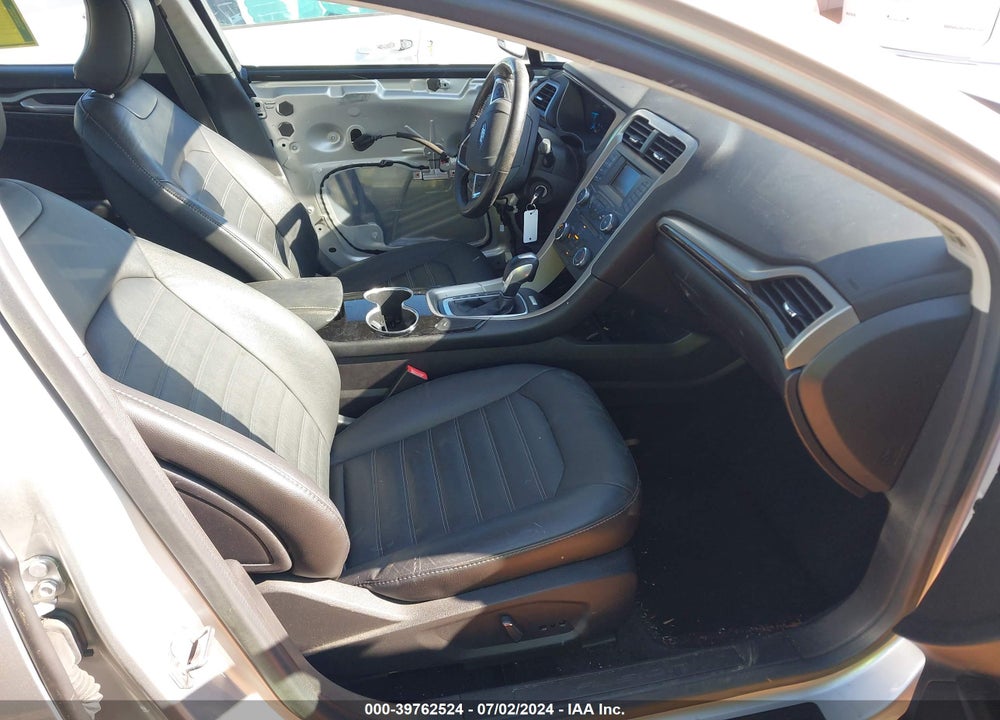 2016 FORD FUSION SE VIN: 3FA6P0HD8GR197965