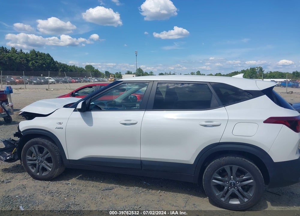 2021 KIA SELTOS LX VIN: KNDEPCAA9M7045932