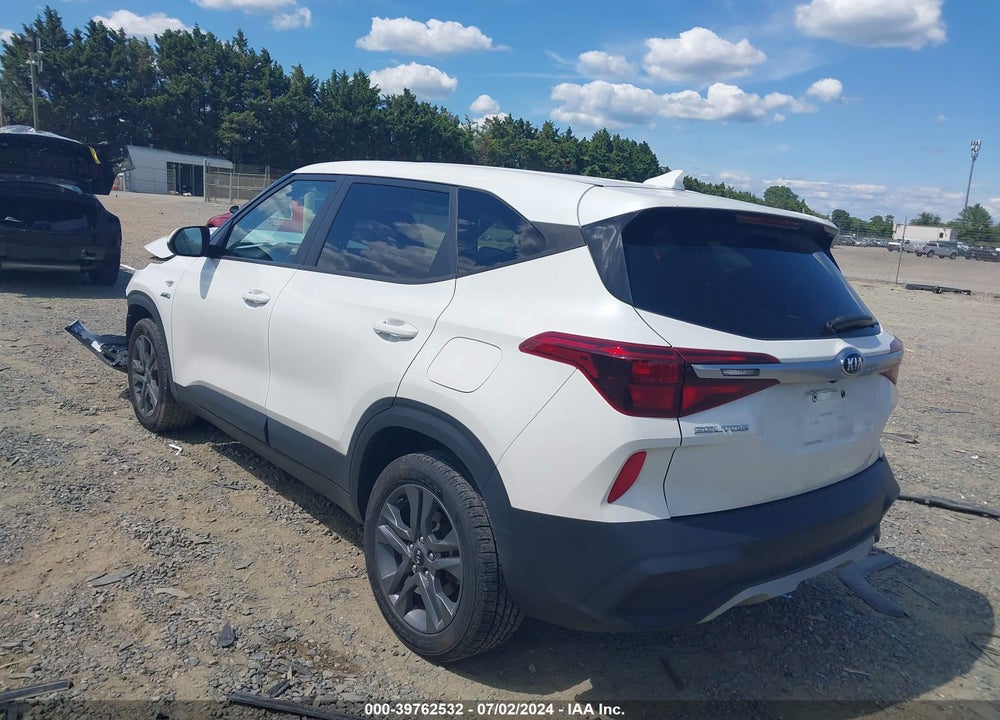 2021 KIA SELTOS LX VIN: KNDEPCAA9M7045932