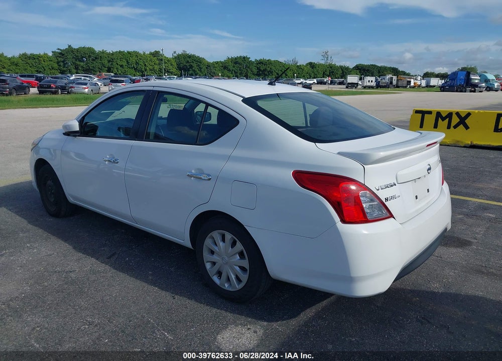 2017 NISSAN VERSA 1.6 SV VIN: 3N1CN7AP6HL847464