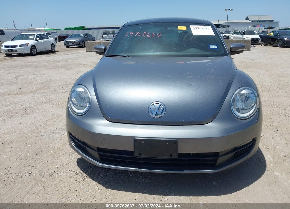 2013 VOLKSWAGEN BEETLE 2.5L VIN: 3VWJX7AT0DM633079