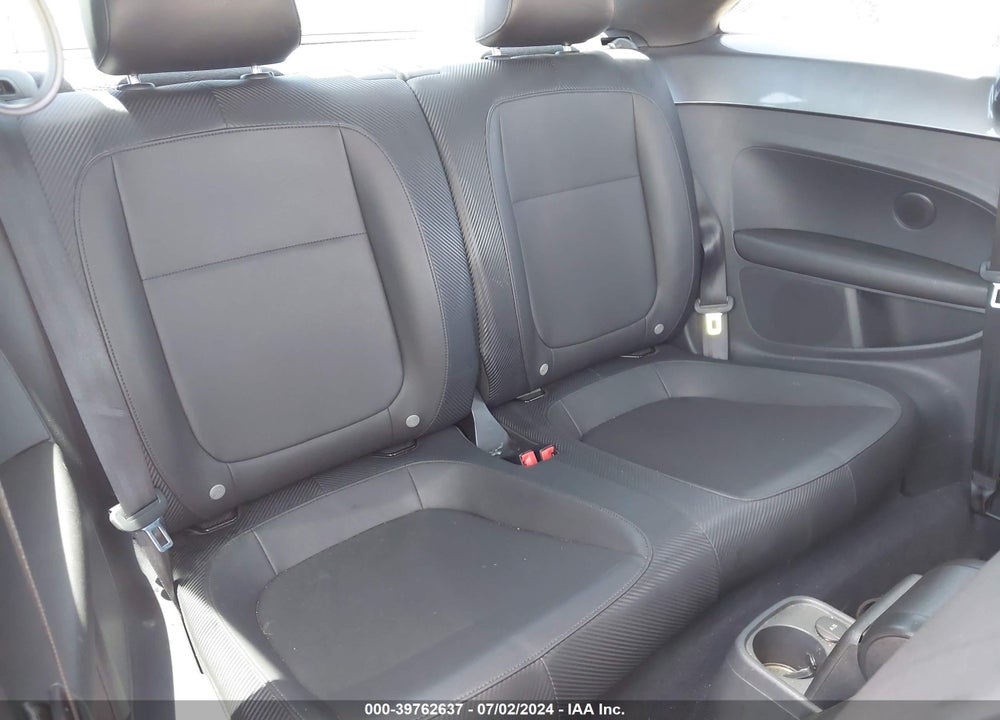 2013 VOLKSWAGEN BEETLE 2.5L VIN: 3VWJX7AT0DM633079