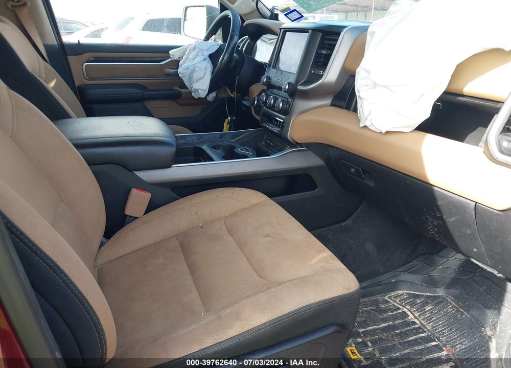 2019 RAM 1500 BIG HORN/LONE STAR QUAD CAB 4X2 6'4 BOX VIN: 1C6RREBT7KN821708