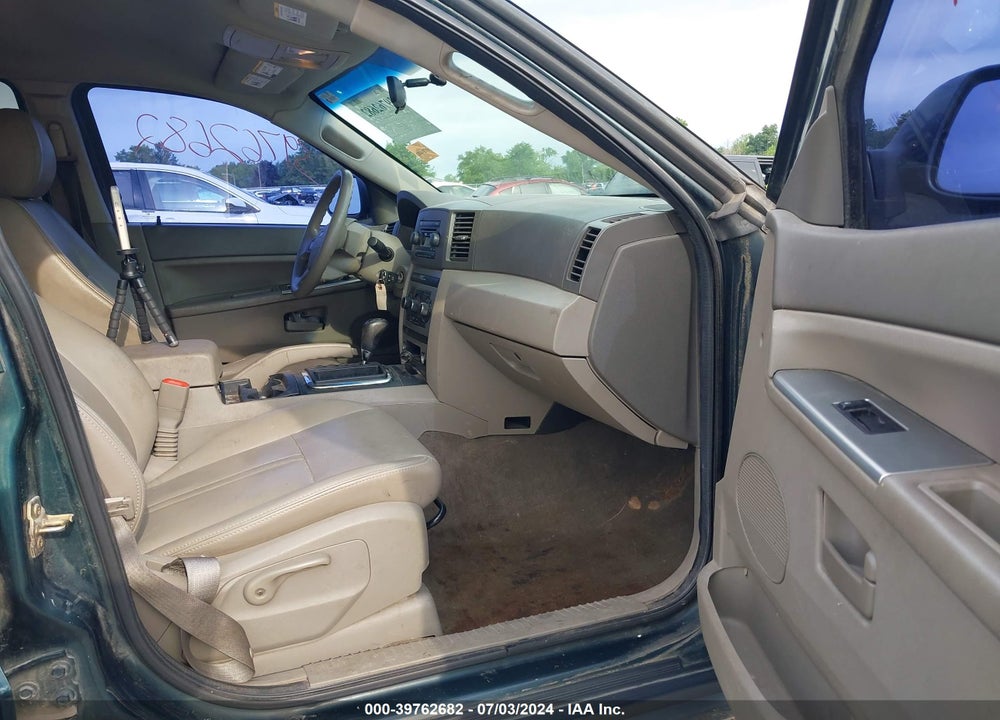 2005 JEEP GRAND CHEROKEE LAREDO VIN: 1J4GR48K65C651733