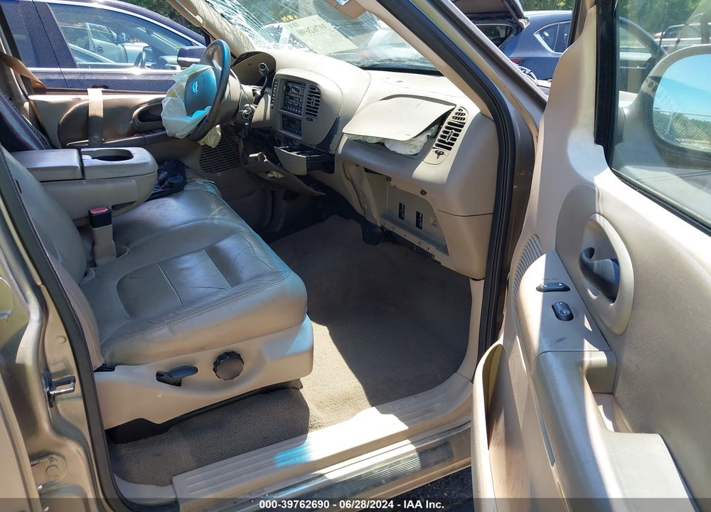 2002 FORD F-150 LARIAT/XLT VIN: 1FTRW07L32KD86944