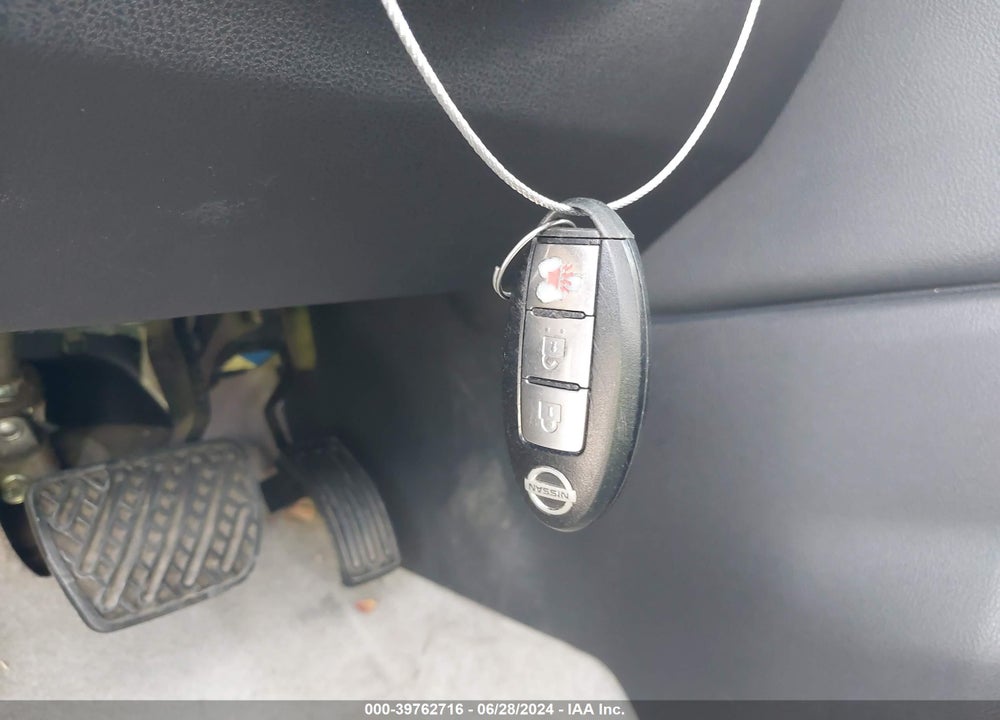 2013 NISSAN ROGUE SV W/SL PKG VIN: JN8AS5MV9DW132067