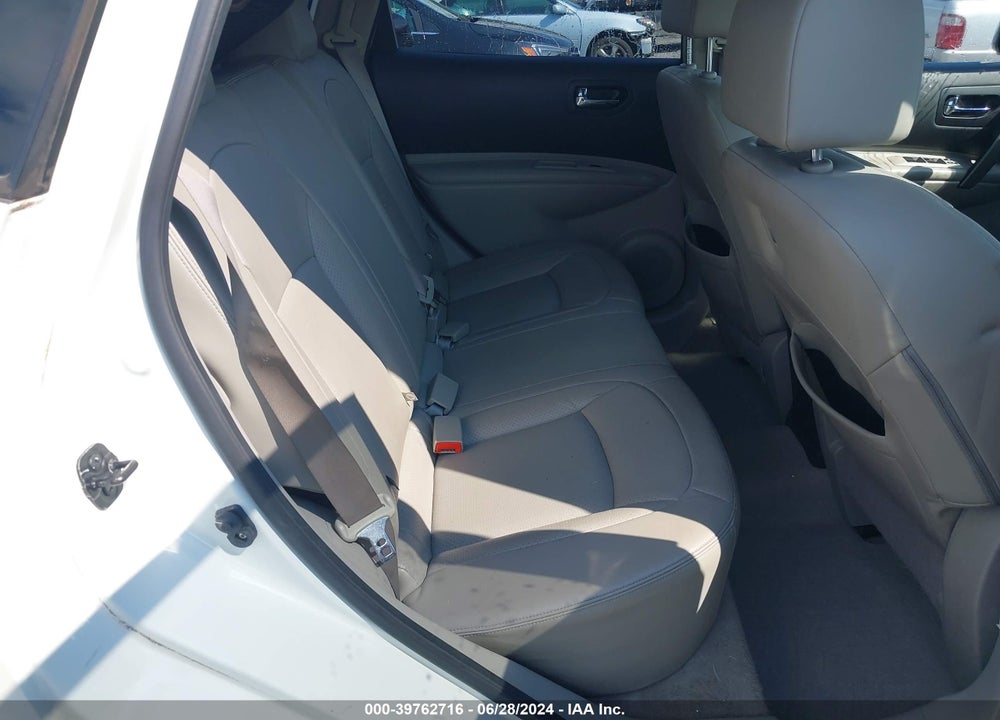 2013 NISSAN ROGUE SV W/SL PKG VIN: JN8AS5MV9DW132067