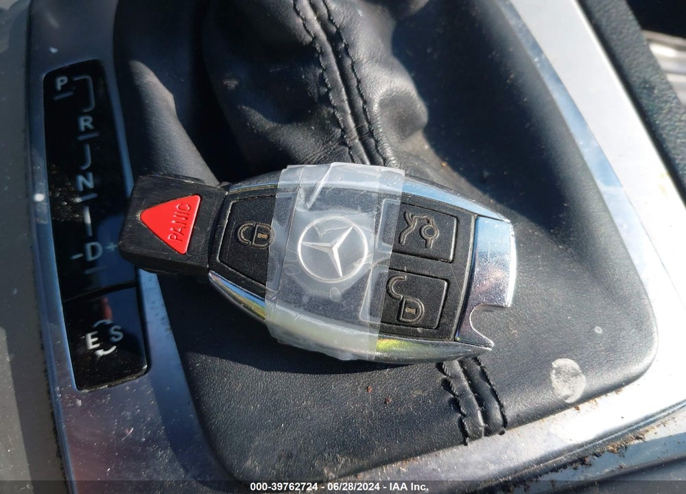 2013 MERCEDES-BENZ C 300 VIN: WDDGF8AB3DR240341