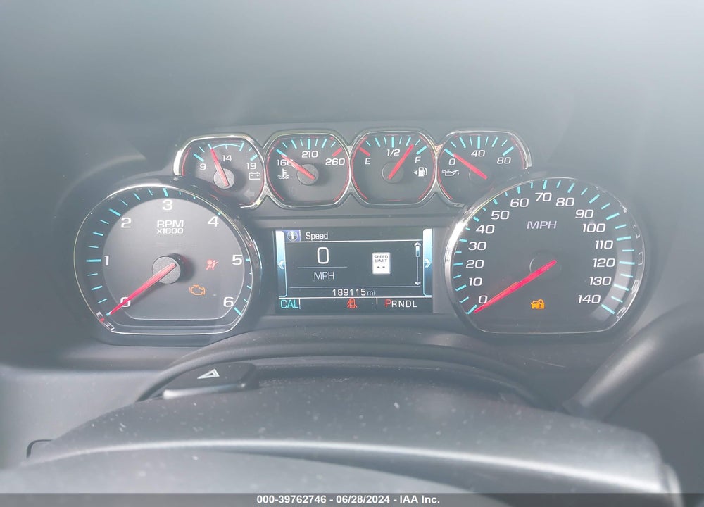 2020 CHEVROLET SUBURBAN 2WD LT VIN: 1GNSCHKC1LR120757