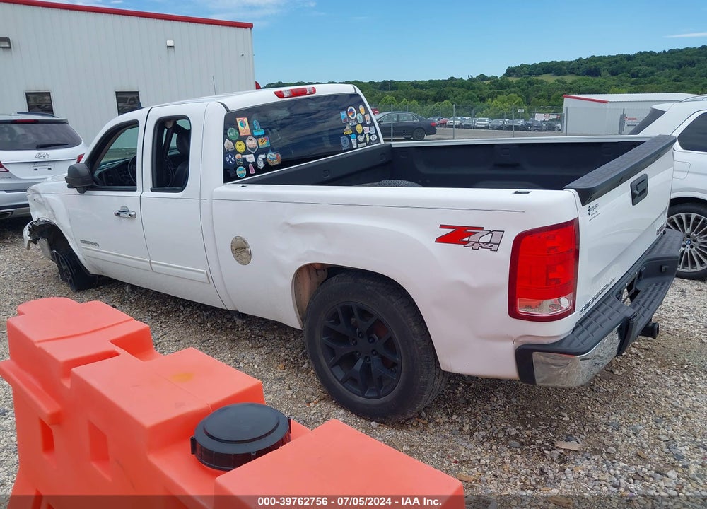 2013 GMC SIERRA 1500 SLE VIN: 1GTR2VE77DZ374594