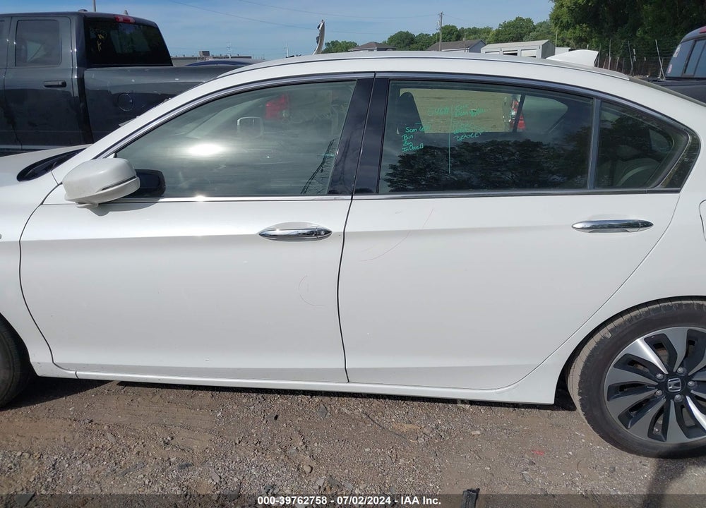 2017 HONDA ACCORD HYBRID VIN: JHMCR6F33HC002440