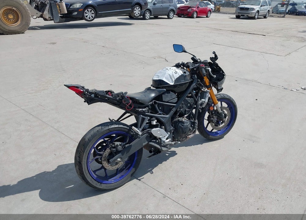 2019 YAMAHA YZFR3 VIN: MH3RH17Y0KK001076
