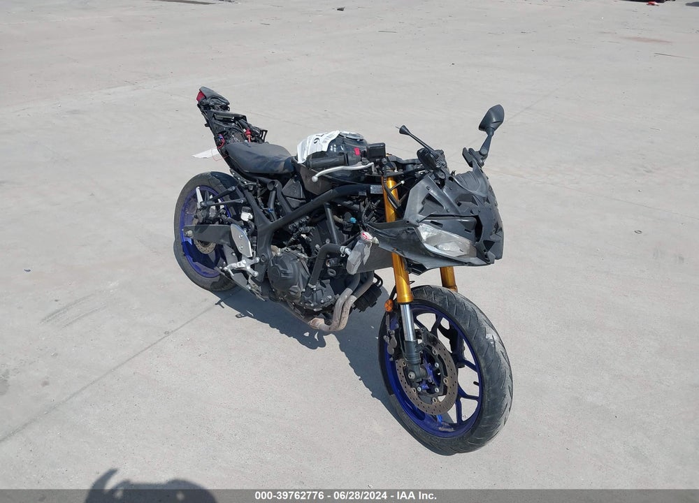 2019 YAMAHA YZFR3 VIN: MH3RH17Y0KK001076