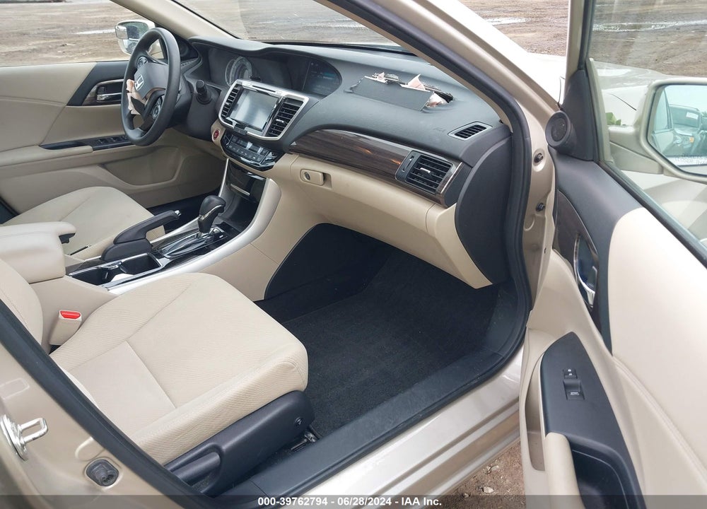 2017 HONDA ACCORD VIN: 1HGCR2F70HA187427