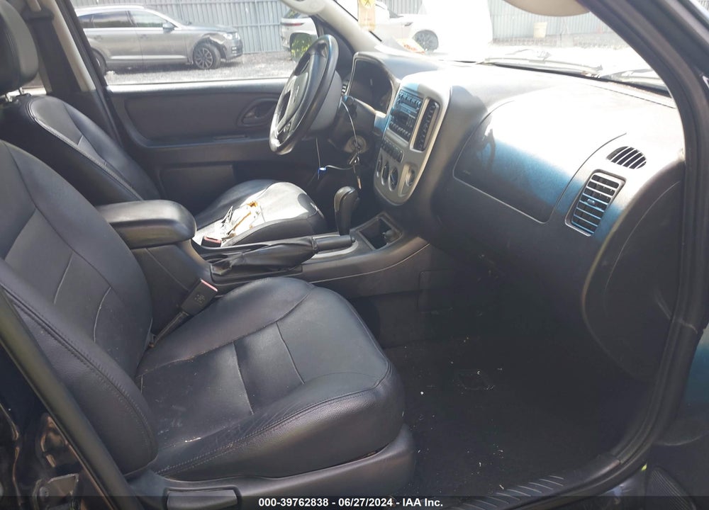 2007 FORD ESCAPE LIMITED VIN: 1FMCU94147KC06490