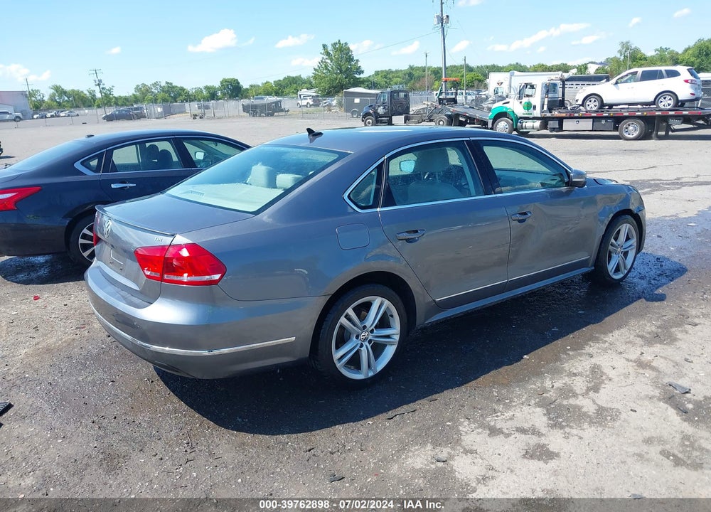 2013 VOLKSWAGEN PASSAT 2.0L TDI SEL PREMIUM VIN: 1VWCN7A37DC108309
