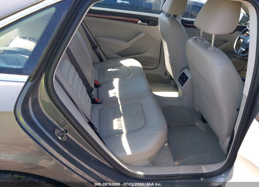 2013 VOLKSWAGEN PASSAT 2.0L TDI SEL PREMIUM VIN: 1VWCN7A37DC108309