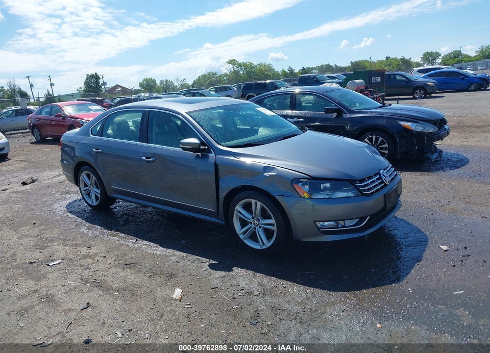 2013 VOLKSWAGEN PASSAT 2.0L TDI SEL PREMIUM VIN: 1VWCN7A37DC108309