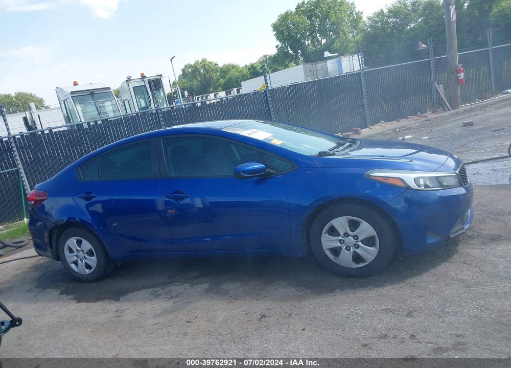 2017 KIA FORTE LX VIN: 3KPFL4A73HE116610