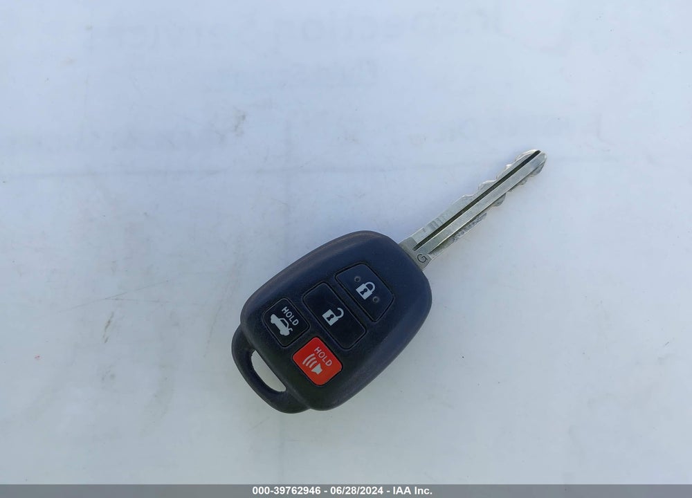 2013 TOYOTA CAMRY SE VIN: 4T1BF1FK4DU290811