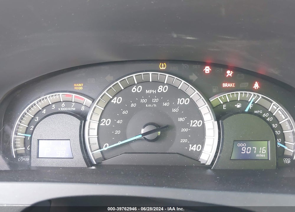 2013 TOYOTA CAMRY SE VIN: 4T1BF1FK4DU290811