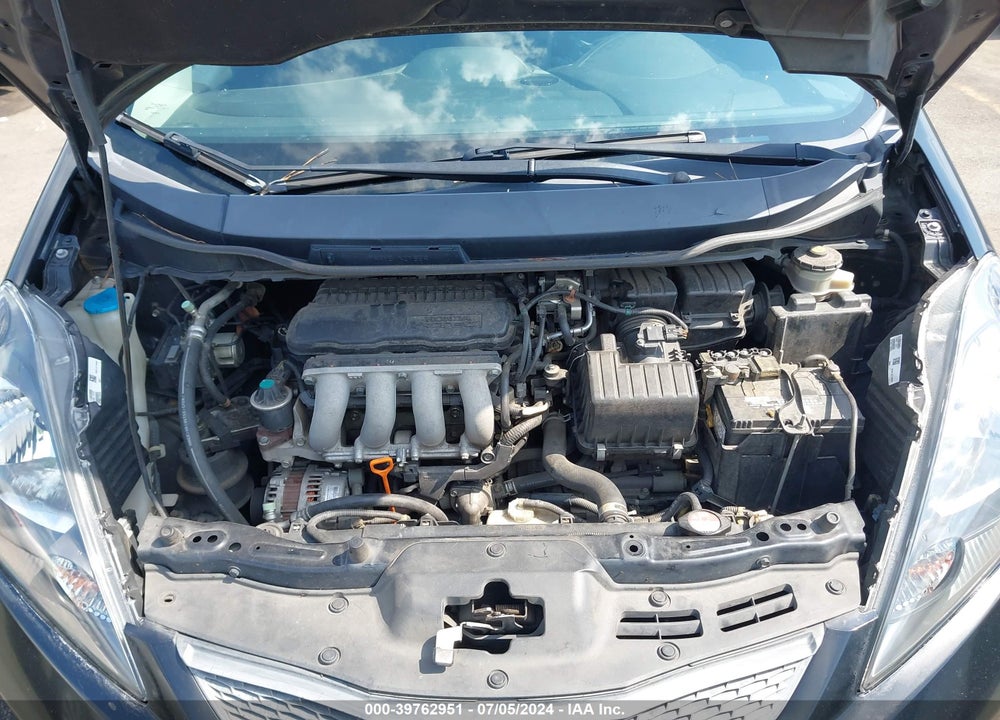2009 HONDA FIT SPORT VIN: JHMGE884X9S014011