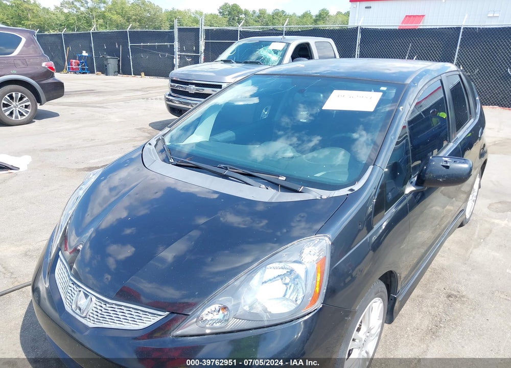 2009 HONDA FIT SPORT VIN: JHMGE884X9S014011