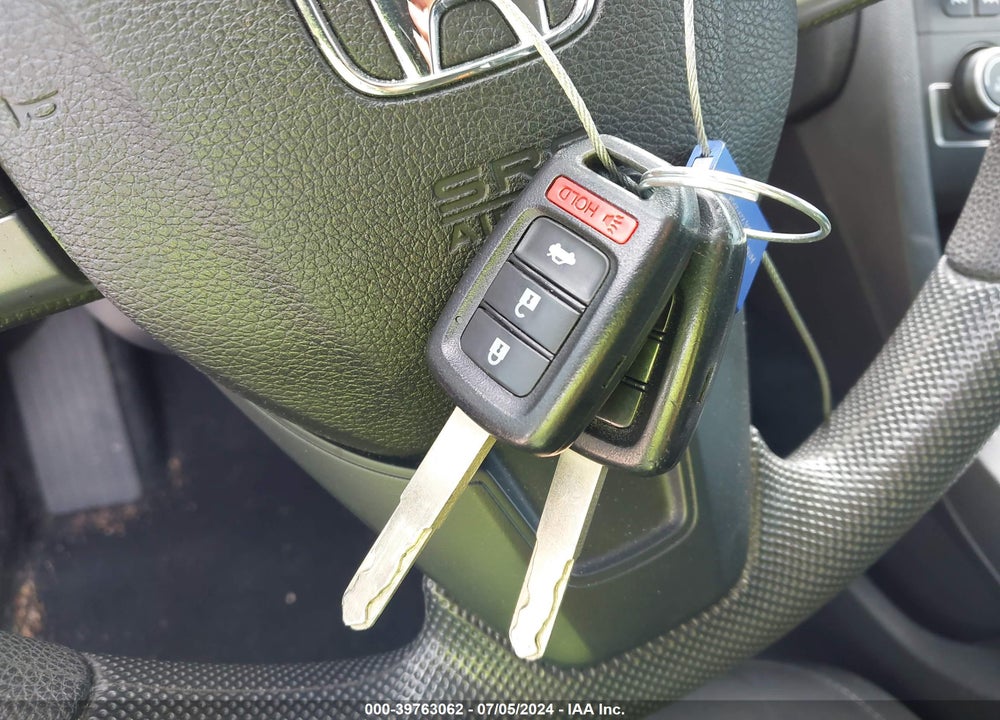 2018 HONDA CIVIC LX VIN: 19XFC2F50JE006275