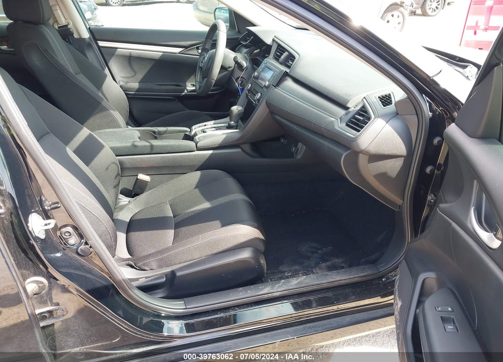 2018 HONDA CIVIC LX VIN: 19XFC2F50JE006275