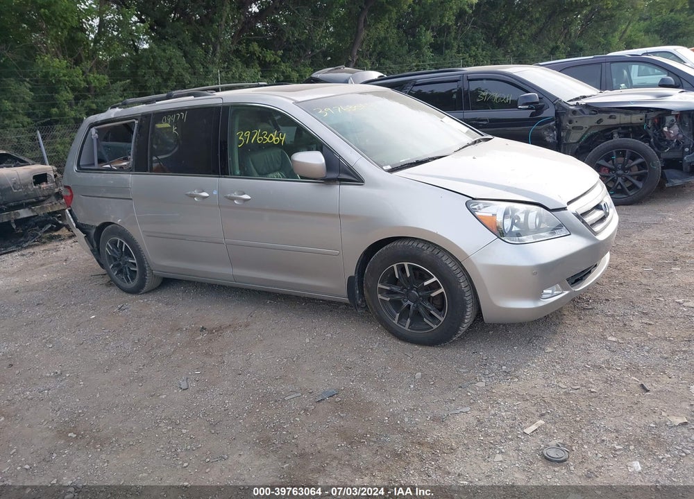 2005 HONDA ODYSSEY TOURING VIN: 5FNRL38895B094771